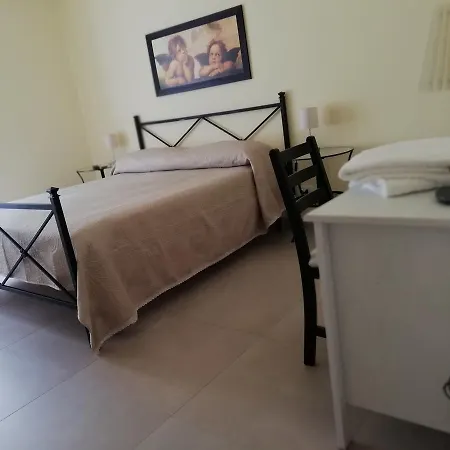 לינה וארוחת בוקר Il Gelsomino שיקלי